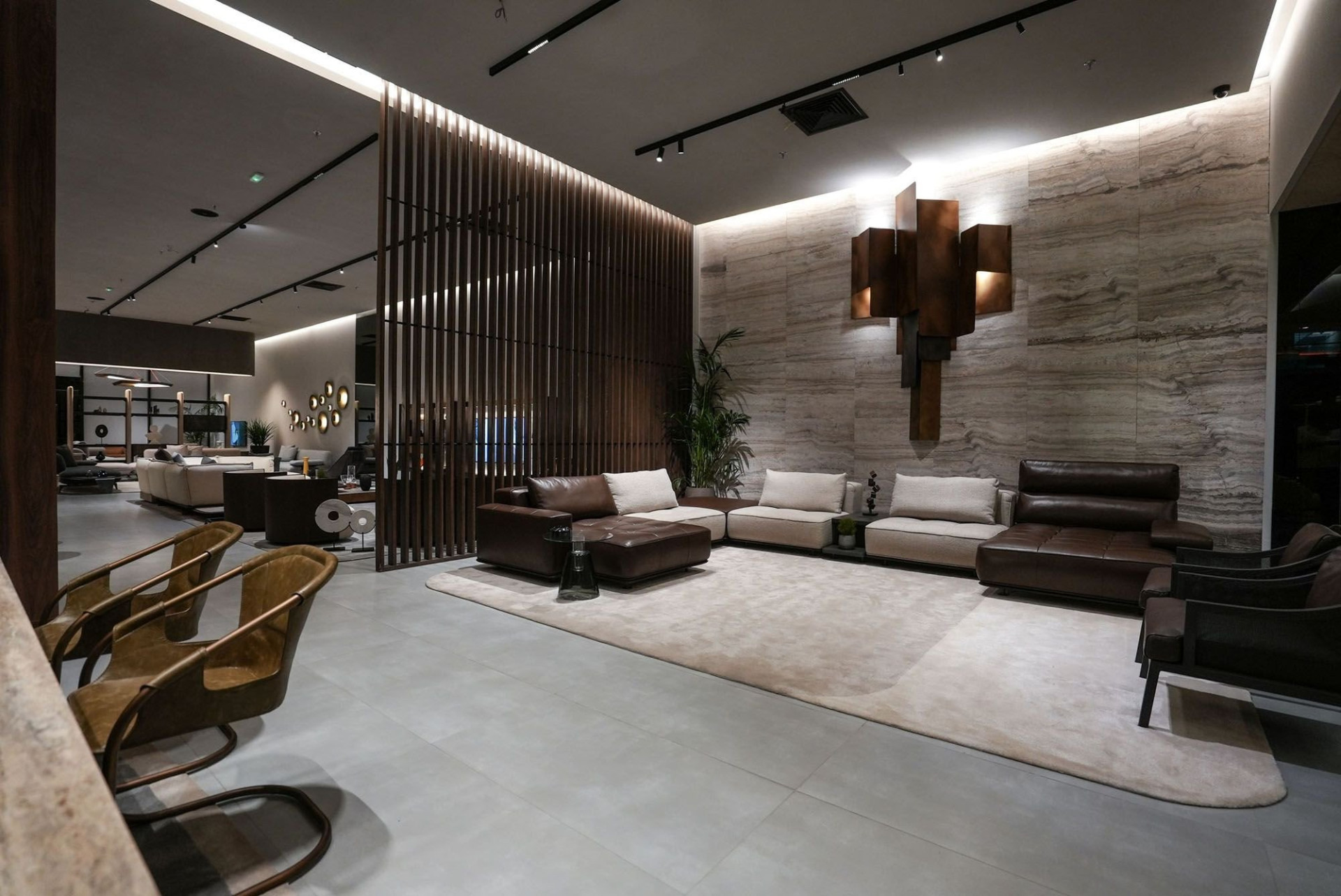NEW SHOWROOM IN KUWAIT — ENNE